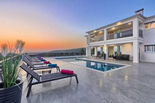 Dvornica Villa | Villa Moderna