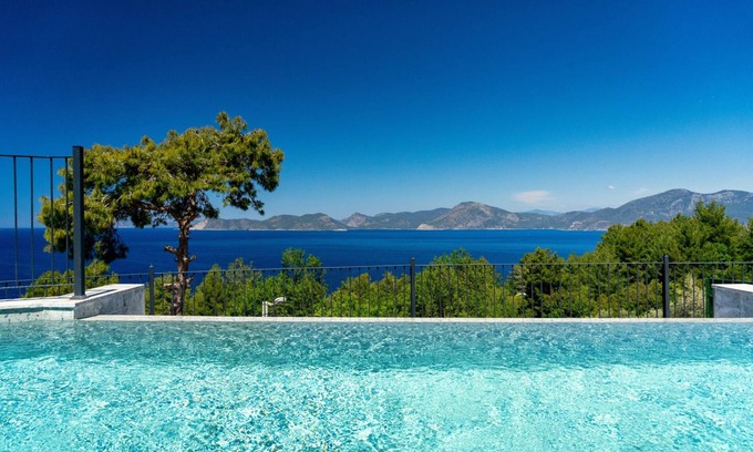 Oludeniz Villa | Villa Molly With Sea