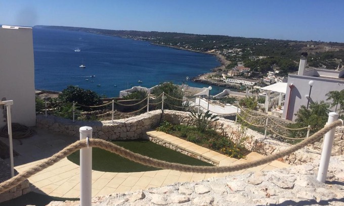 Castro Marina Villa | Villa Mucurune
