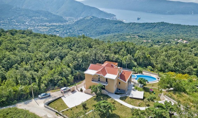 Sasovici Villa | Villa My Soul