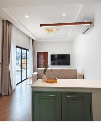 Krabi Villa | Villa Natalia LUXURY hotel House in Ao Nang Krabi private pool jacuzzi Palm free kitchen