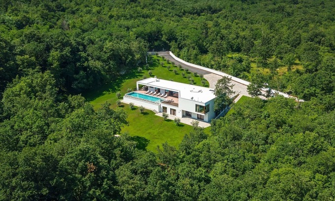 Boljevici Villa | Villa Nicol Tireli nearby Labin – Crovillas GmbH