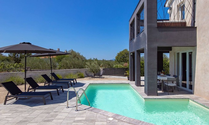 Sveti Ivan Dobrinjski House | Villa Nika by Interhome
