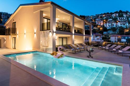 Rabac Apartment | Villa Nina - Apartments with pool near the sea