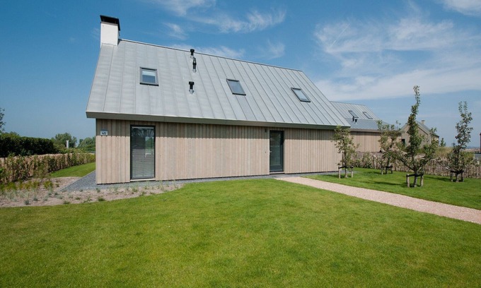 Tholen House | Villa Oesterdam | Sleeps 10 persons