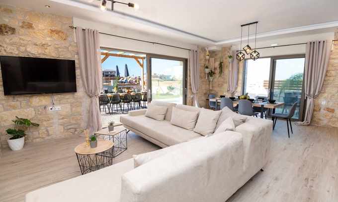Paralia Kourna Villa | Villa Olympia up to 12-16 pers. 4BR, pool, 400 m. from the long sandy beach