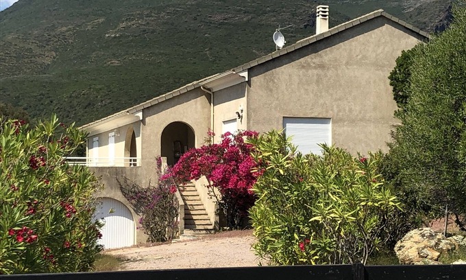 Farinole Villa | Villa on land of 3000 m2 5mn walk from the beaches.air-conditioned rooms