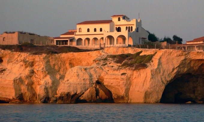 Pachino Apartment | VILLA ON THE REEF OF PUNTA ANTS 85 meters from the beach
