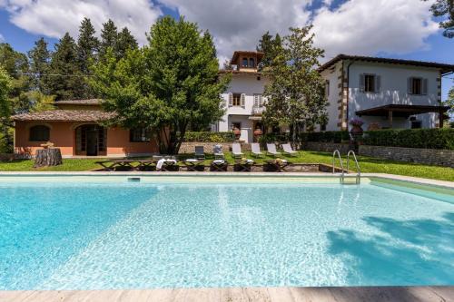 Certaldo Villa | Villa Orchidea by PosarelliVillas