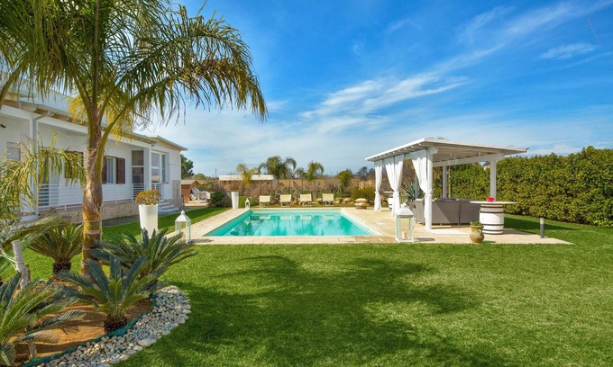 Il Monte Villa | Villa Padangi