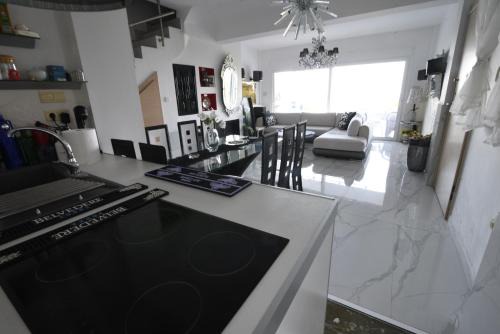 Megalos Prinos Villa | Villa Panorama, now a Smart Home