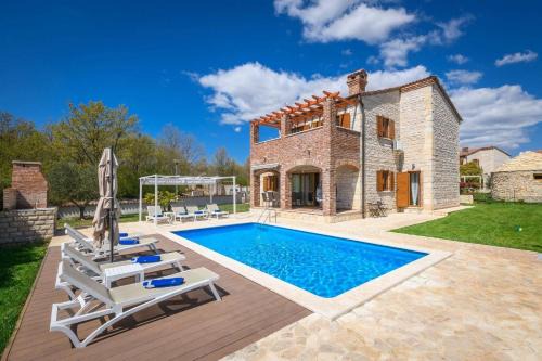 Butkovici House | Villa Paradis