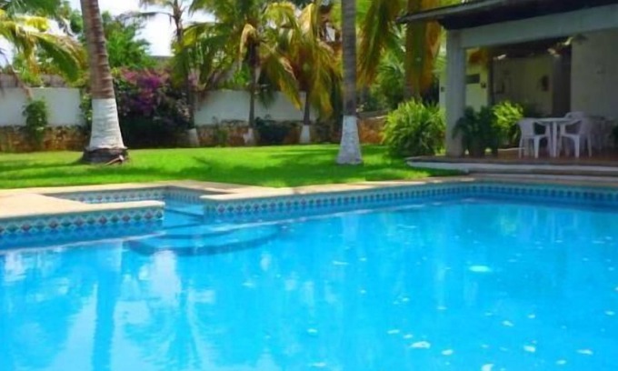 Brisas de Zicatela House | Villa Paraiso & Suites