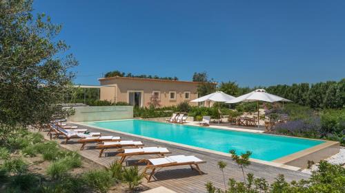 Noto Villa | VILLA PASSO DEGLI AIRONI 12, Emma Villas