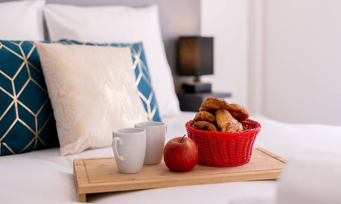 Portiragnes Villa | Villa Paulina, heart village, 5min from the beach