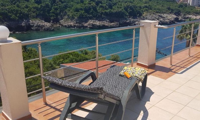 Utjeha Villa | Villa Persik