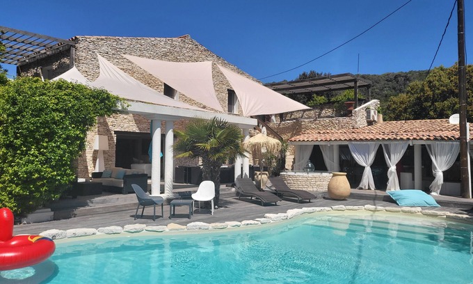 Bonifacio Villa | Villa Petra Bianca Private swimming pool. 10 minutes walk from Bonifacio harbour.