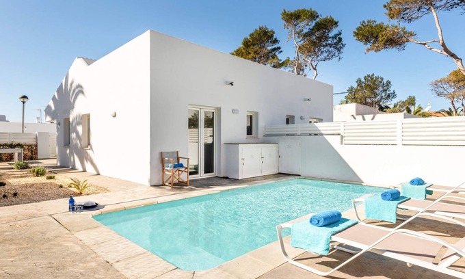Cala Blanca Villa | Villa Pins Ciutadella by Villa Plus