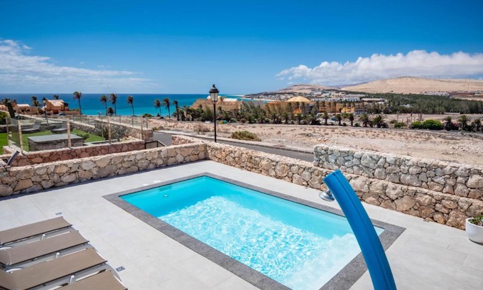 Bahia Calma Villa | Villa Pikoro