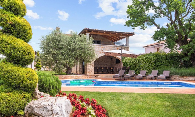 Lasici Villa | Villa Pilato nearby Porec – Crovillas GmbH