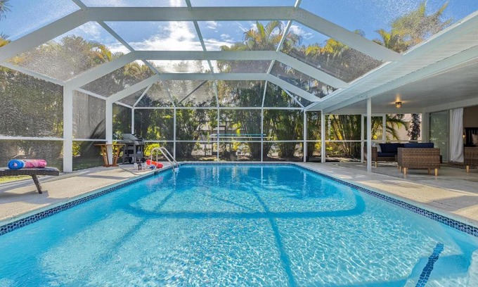 Caloosahatchee House | Villa Pipers Paradise - Cape Coral - Roelens Vacations