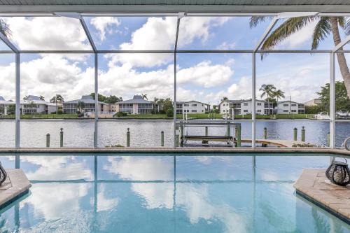 Caloosahatchee House | Villa Poinciana - Cape Coral - Roelens Vacations