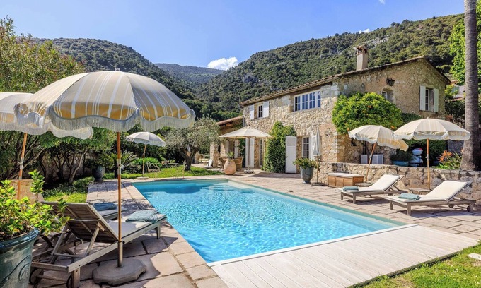 Tourrettes-sur-Loup Ski Chalet | VILLA POMELO - Pool Garden near Village
