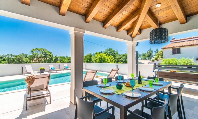 Prodol Villa | Villa Prodol by Villa Plus