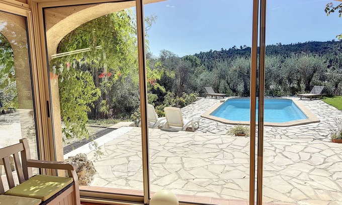 Le Tignet Villa | Villa provençale private pool not overlooked