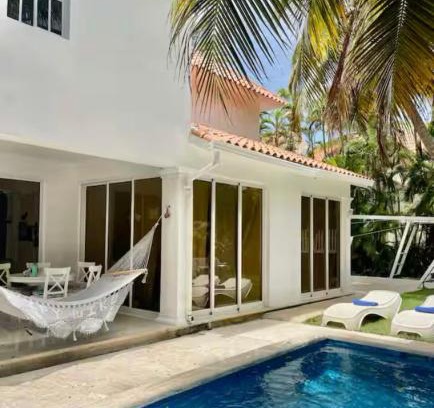 Punta Cana Village Villa | Villa Puntacana Village near by the airport and beach