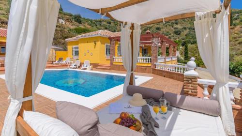 Torrox Villa | Villa Raquel Torrox by Ruralidays