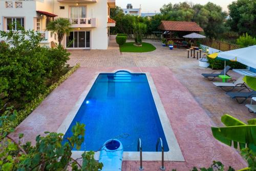 Kremasti Villa | Villa Rea Luxury 5 bdrs with swimming pool