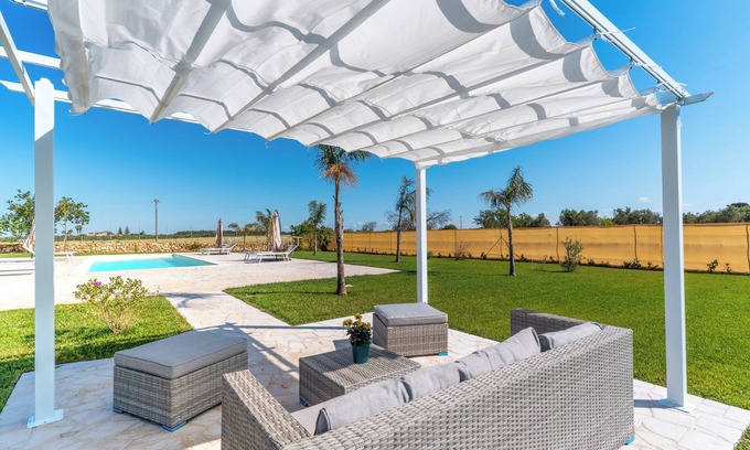 Nardo Villa | Villa Red Wind by BarbarHouse