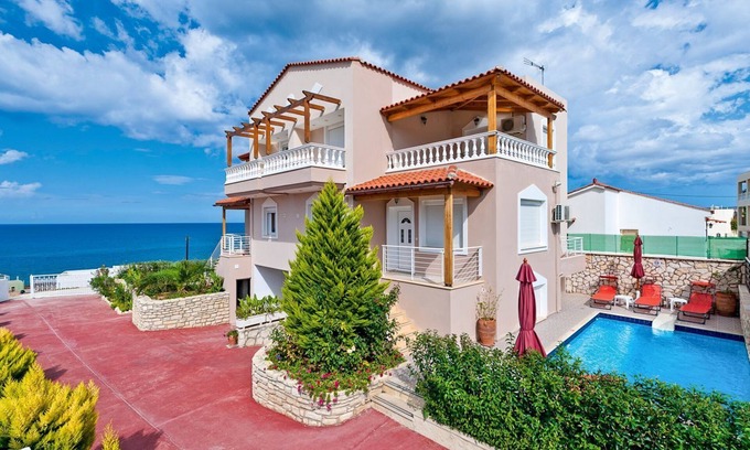 Sfakaki Villa | Villa Rethymno - Three Bedroom Villa, Sleeps 6