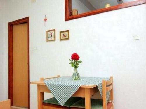 Brsecine Apartment | Villa Ro - Ela - Studio Apartment with Balcony and Sea View - A2