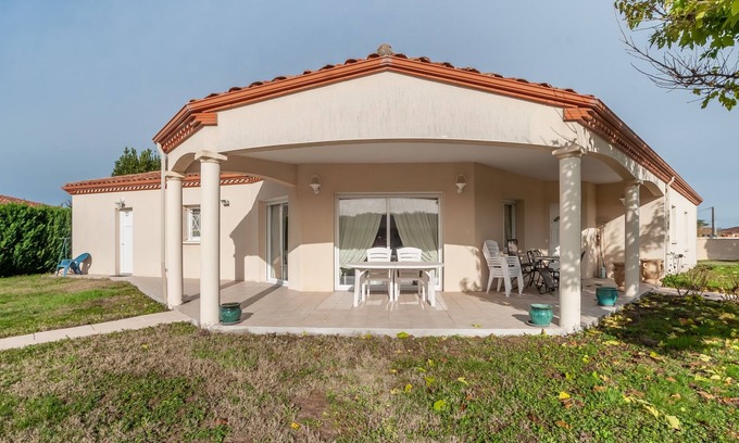Bias House | Villa Romane - Three Bedroom House, Sleeps 6