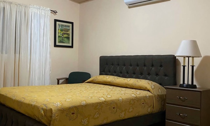 Chomes Villa | Villa Romantica con Piscina a 5 Minutos de Playa Blanca