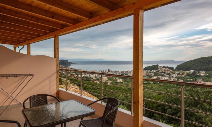 Himare House | Villa Rondo