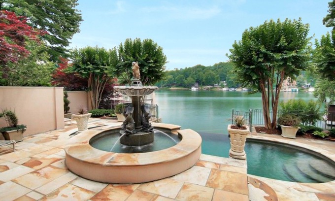 Lake Lure House | Villa Rosa: All-Suite lakefront chateau with private infinity pool & beach