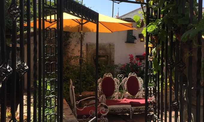 West Beach Hotel | Villa Rosa Inn