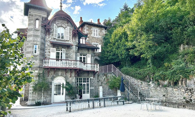 Auvergne-Rhone-Alpes Other | Villa Rose, a manor house in the Monts du Lyonnais