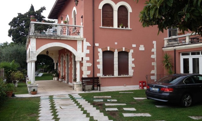 Cavaion Veronese House | Villa Rossa apartment Lake Garda Bardolino-Cavaion (Apartment)