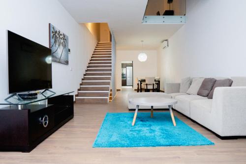 Praia Villa | Villa Santiago