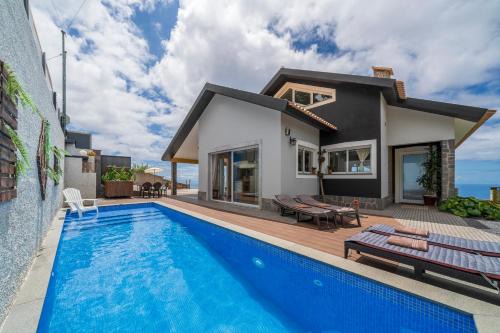Arco da Calheta Villa | Villa Sea Colors by An Island Apart