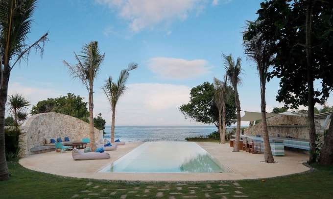 Mushroom Bay House | Villa Seascape by Elite Havens