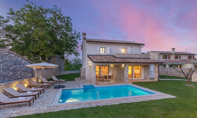 Rojnici Villa | Villa Seconda nearby Labin – Crovillas GmbH