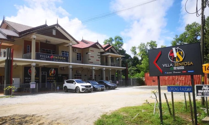 Kampung Telaga Batin House | VILLA SENTOSA