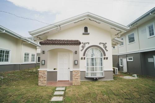 Dauis Villa | Villa Serena