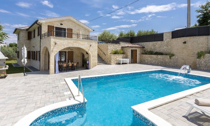 Sveti Anton Villa | Villa SERENITY with pool, sauna and jacuzzi