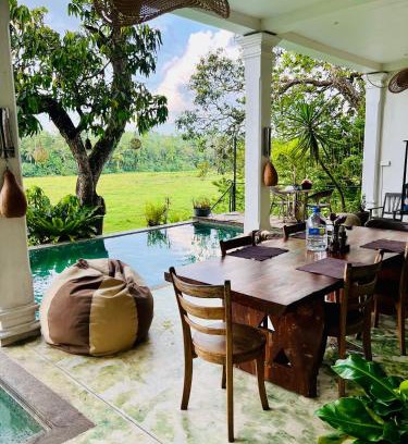 Kaduruduwa House | Villa Seven Faces-Luxury Escape,Stunning Views with Private pool for a Couple or family!